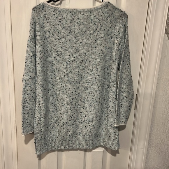 Women’s T by Talbots sweater - Picture 4 of 6